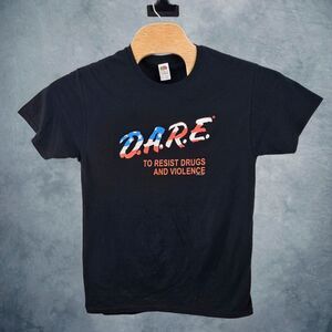 Vintage DARE Resist Drugs Violence Shirt Size Small Black USA Logo Fruit Of Loom